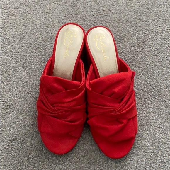 Seychelles Shoes - Seychelles Knotted Suede Mule Slides